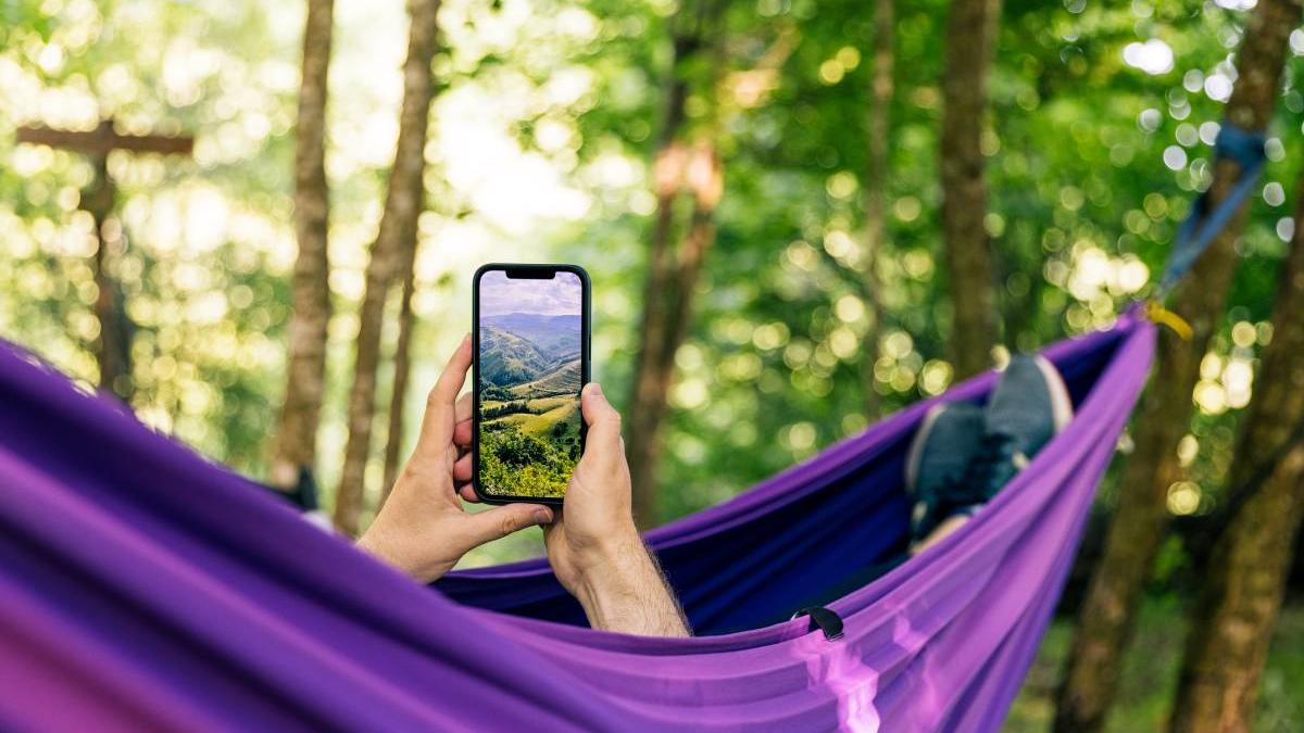 loc romania unde stai in hamac la 200 de metri altitudine stanci baia de fier