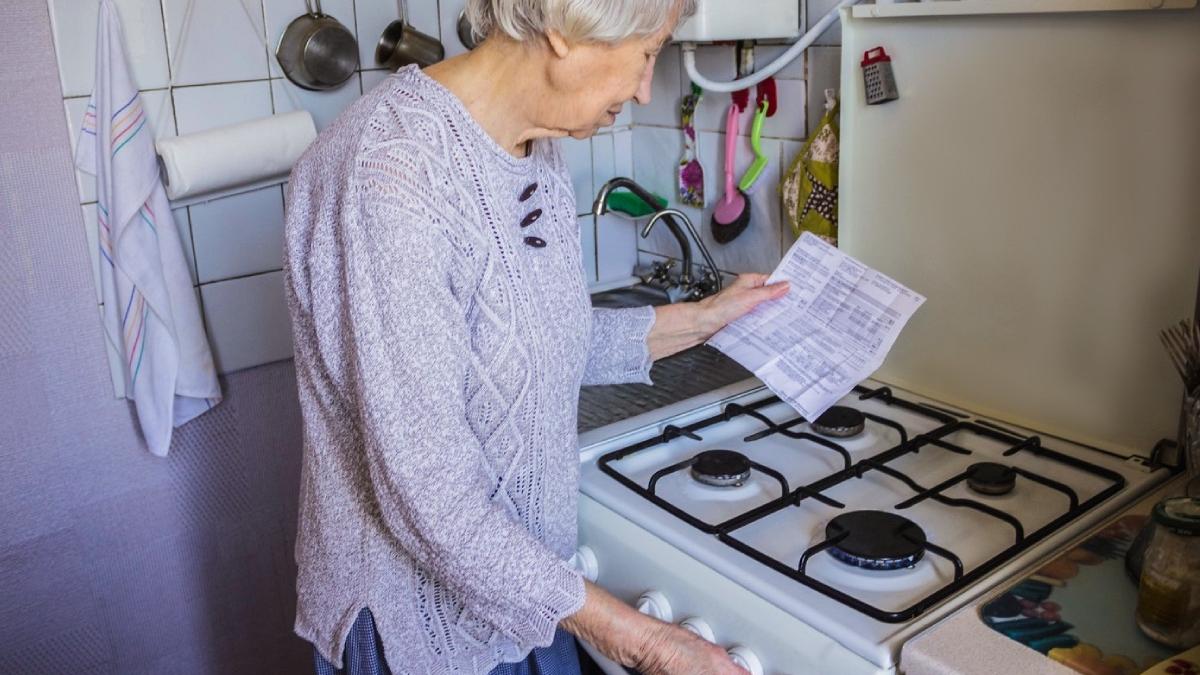preturi curent gaze au scazut tarife plafonate ministerul energiei facturi aprilie