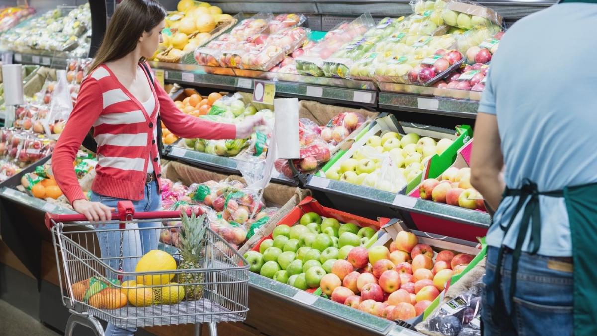 Românii trebuie să fie foarte atenți, când cumpără legume și fructe proaspete! ANPC: "Revenim cu recomandările noastre"