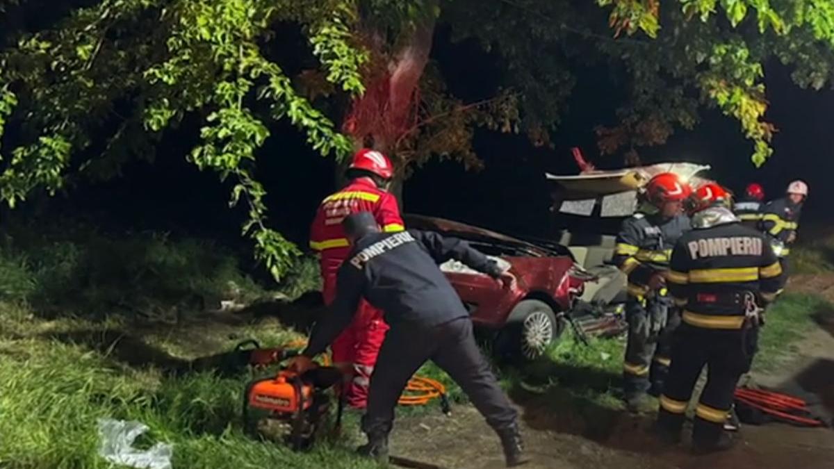 masina copac sosea vaslui femei moarte