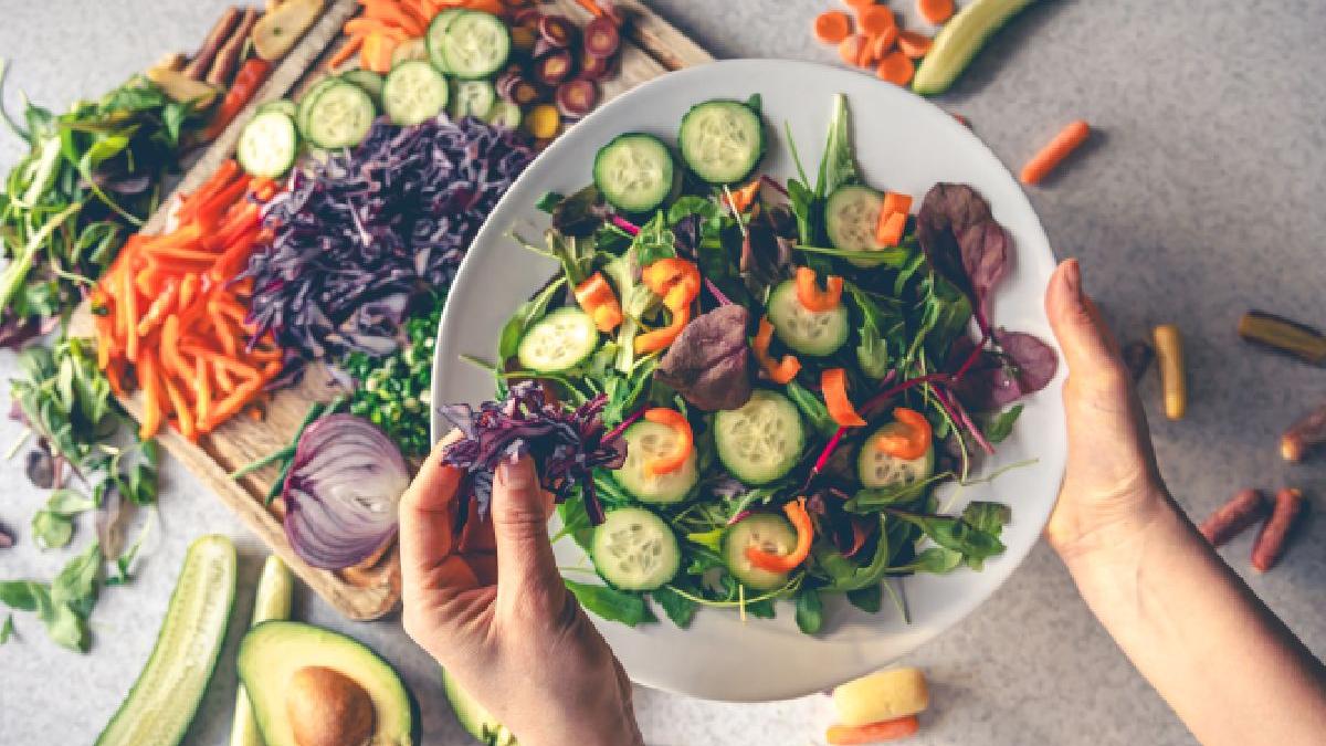 alimentele care ne ajuta sa fim tineri cat mai mult timp principalii factori care ne imbatranesc