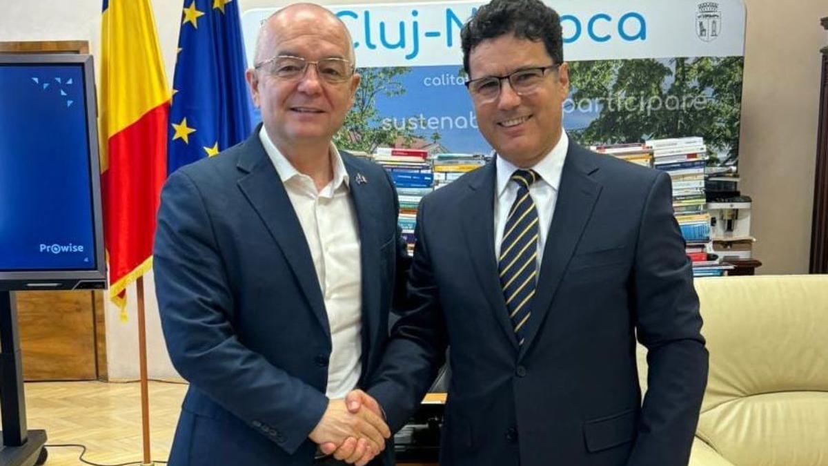 remus pricopie rectorul snspa emil boc acceptat invitatie studenti