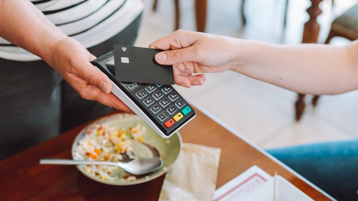 masa oras scumpiri alimente preturi restaurante bucuresti bani romani