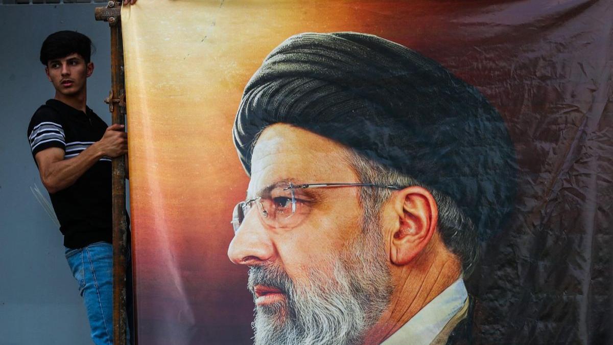 ebrahim raisi presedintrele iran trece cele vesnice rugacini ayatollah ali khamenei