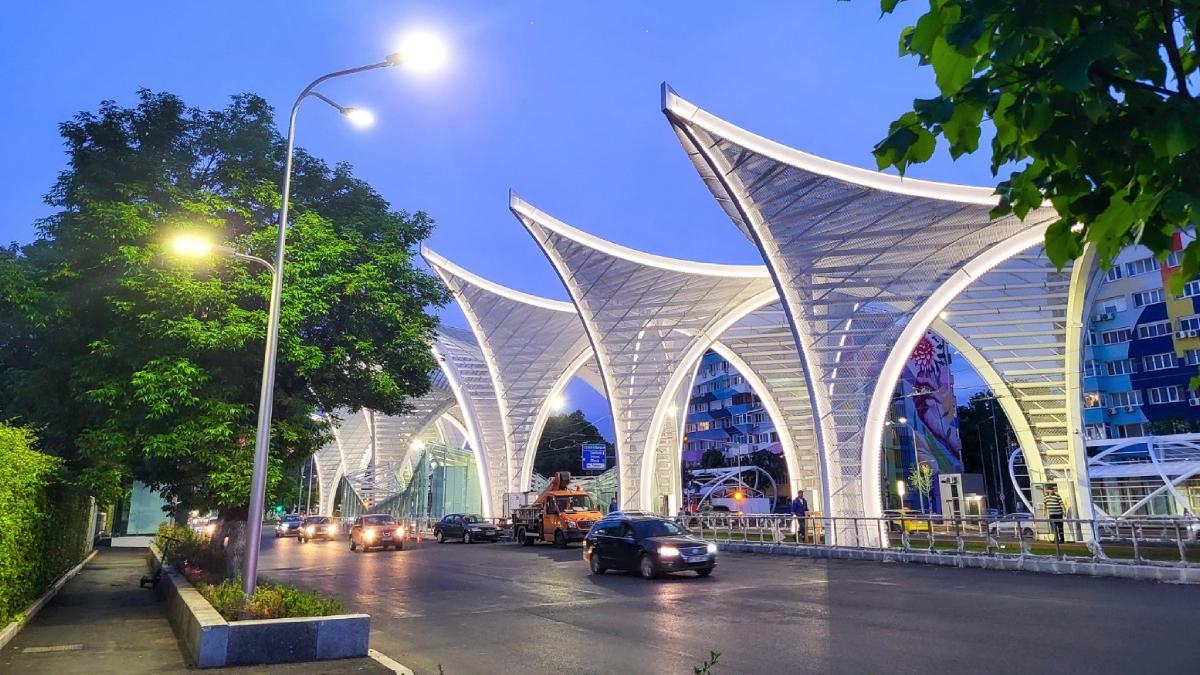 imagini poarta eroilor bucuresti intrare sectorul 4