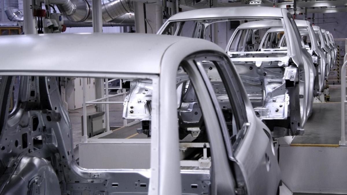 concedieri masive arad companii industria auto peste 450 disponibilizari anuntate