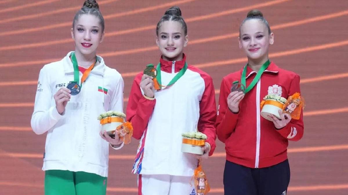 amalia lica trei medalii aur campionatele europene gimnastica ritmica budapesta