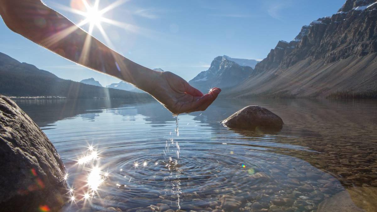 izvorul cu apa vie romania runc muntii apuseni