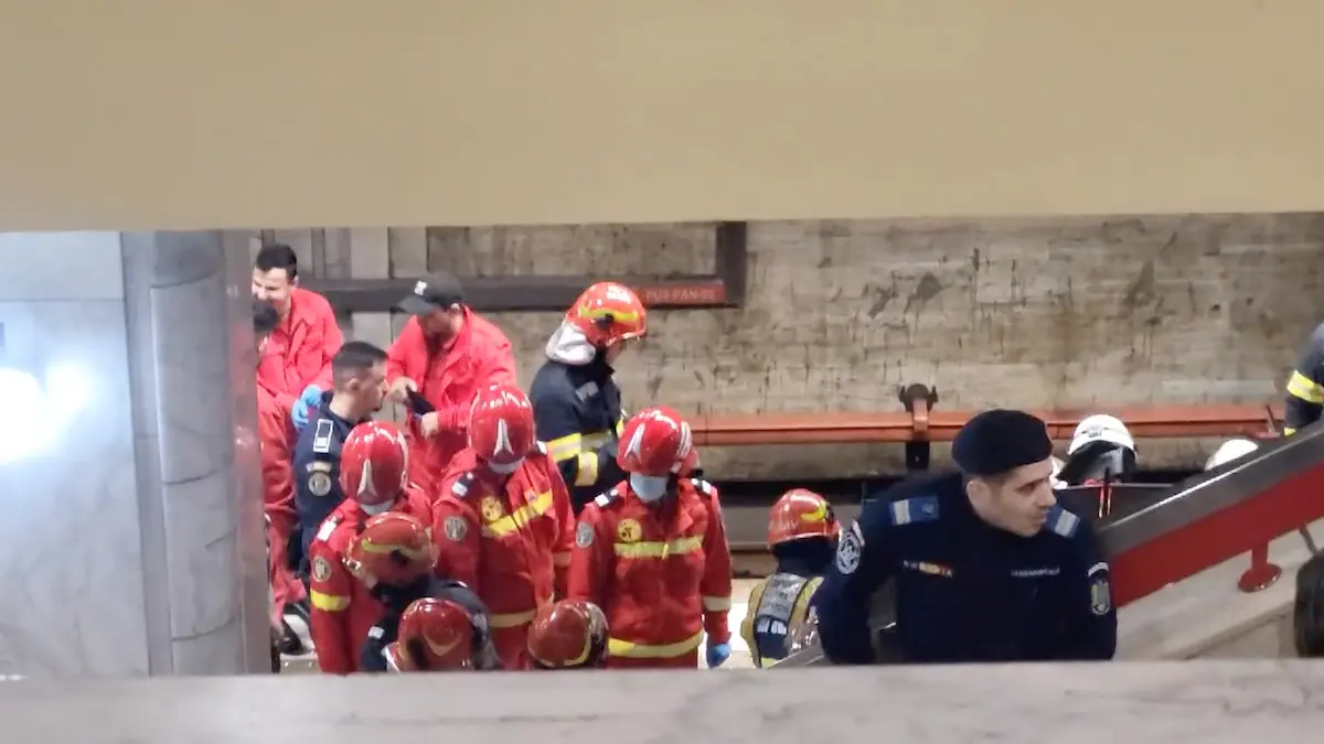 circulatie blocata metrou bucuresti persoana cazuta sine
