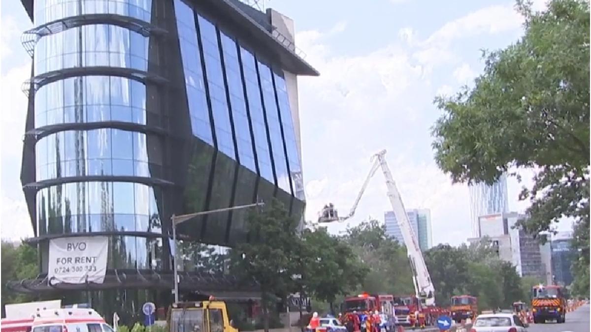 incendiu cladire bucuresti