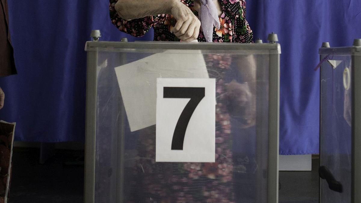 de santis politician primar localitate candideaza 60 cetateni alegeri locale