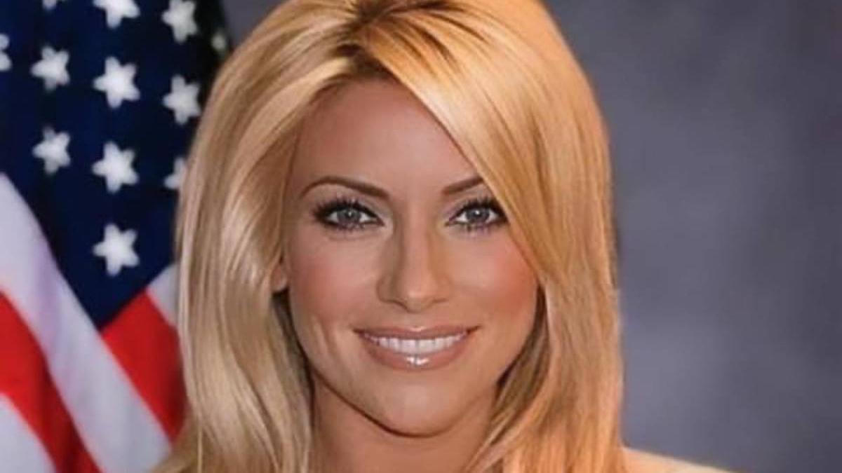 romanca frumoasa candideaza primarie las vegas