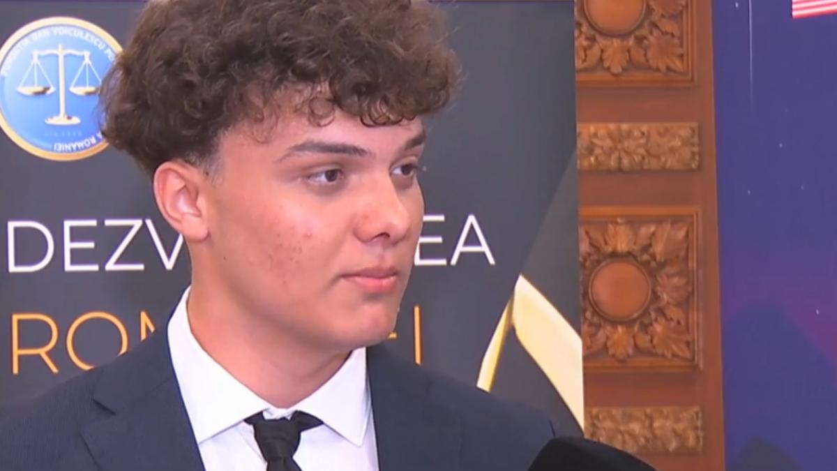 elevul roman care a castigat concursul nasa si a prezentat proiectul