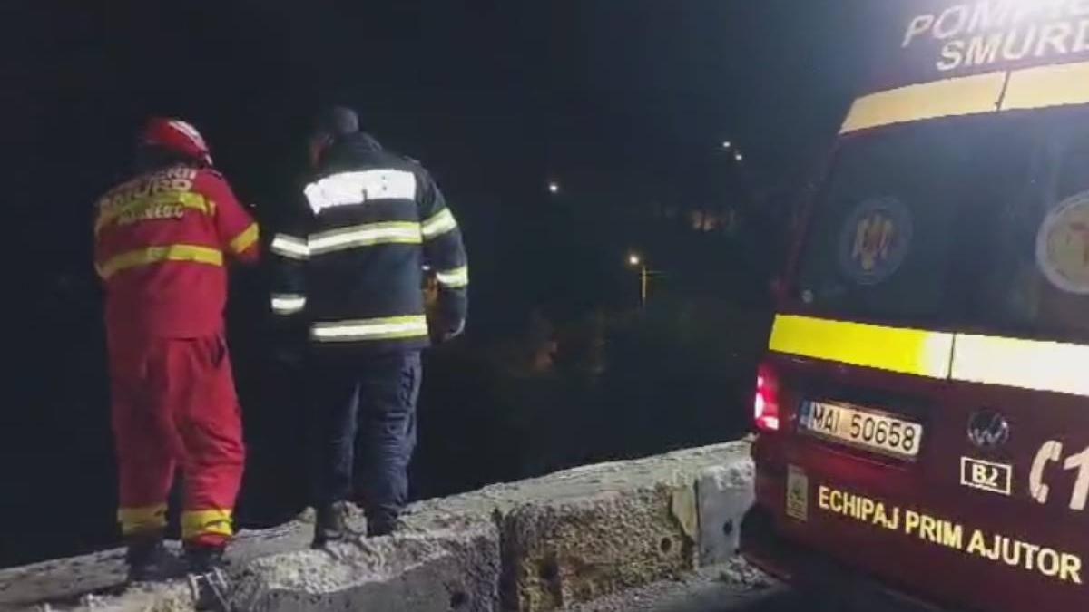 tir cazut dunare sofer mort mehedinti orsova