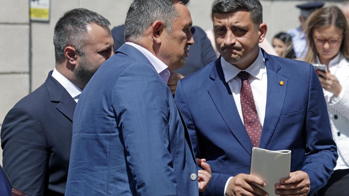 simion liste semnaturi false usr aur prefacatorie