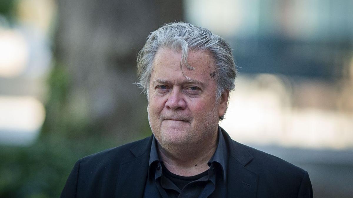steve bannon ideolog trump trimis inchisoare pentru sfidarea congresului sua