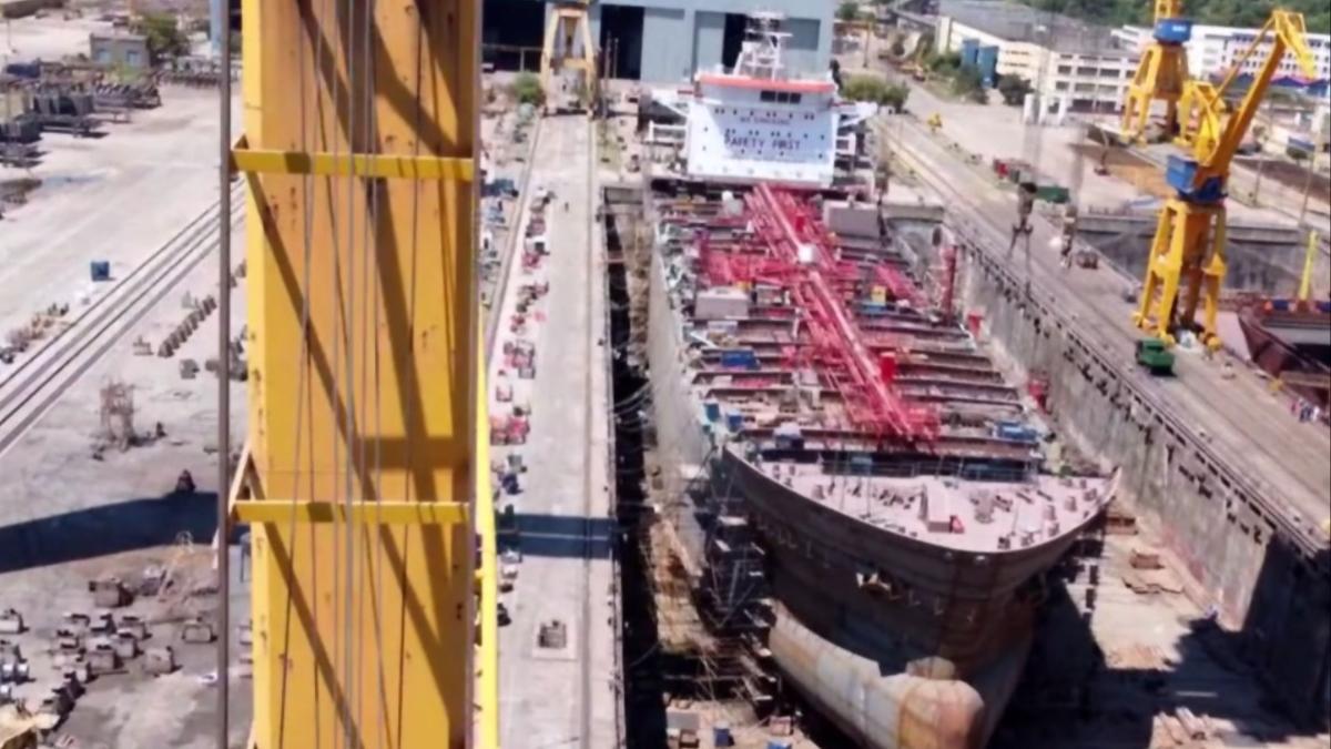 santierul naval constanta nava tanc petrolier