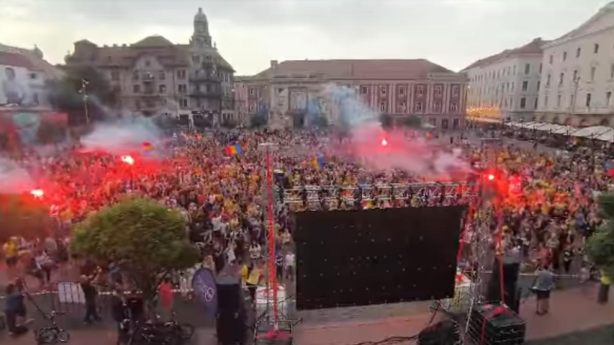 imagini suporteri echipa nationala sarbatoresc calificarea romaniei in optimile de finala euro 2024