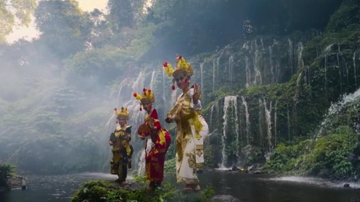 calatorie bali temple sacre sate antice izvoare tamaduitoare