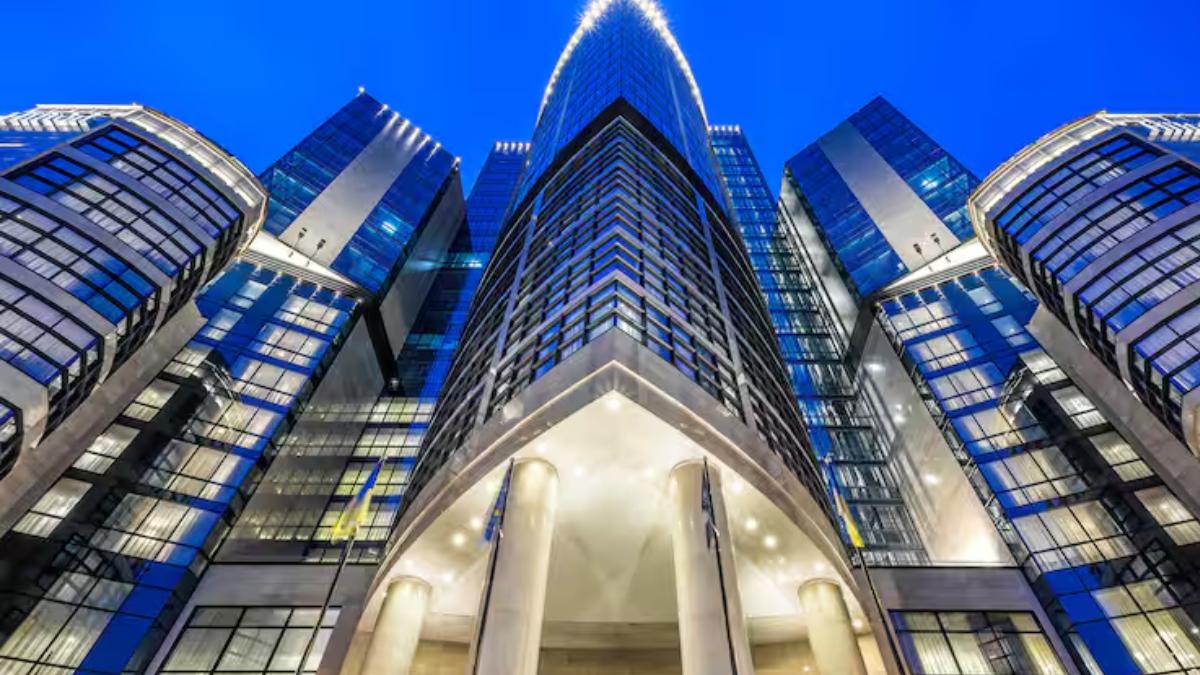 diplomat american gasit mort camera hotel kiev