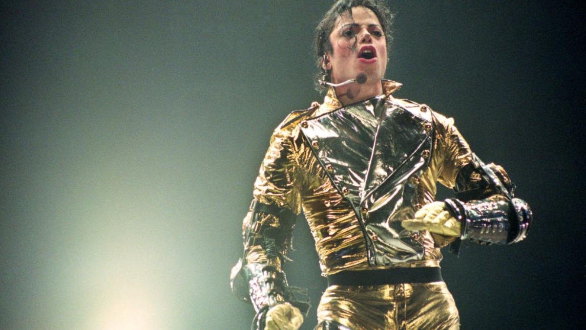 michael jackson datorii 500 milioane dolari cand a murit