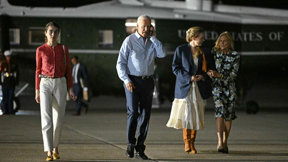 familia joe biden incurajat sa ramana cursa casa alba