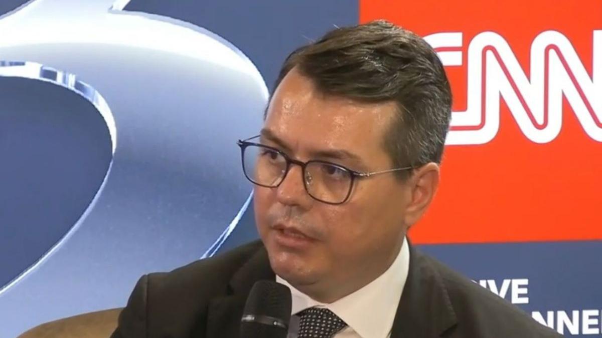 politia romana traficanti droguri internet