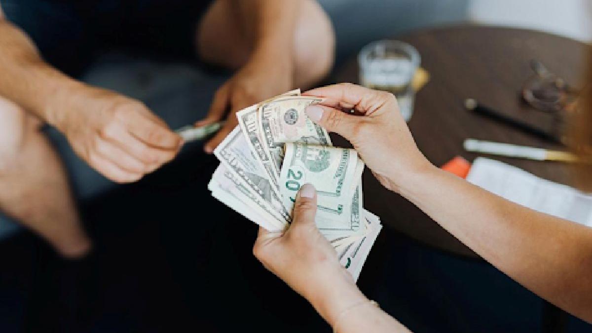 patru sfaturi de care sa tii cont inainte de a ti face un credit