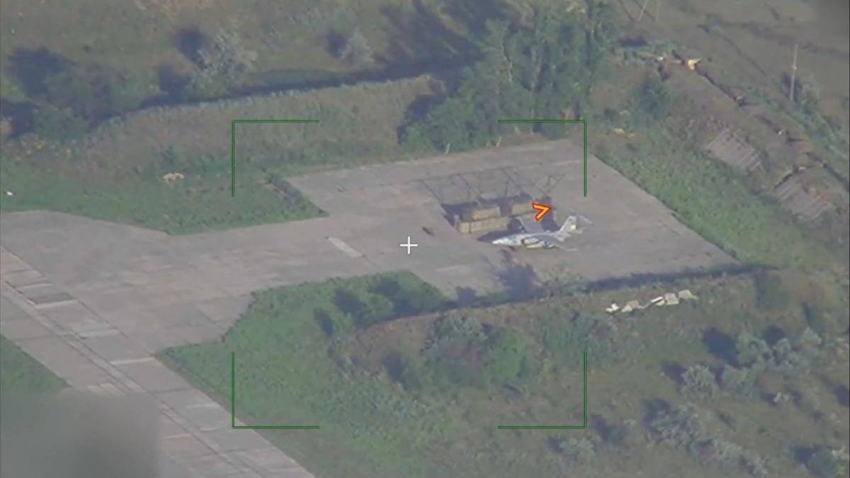 video cum i au pacalit ucrainenii pe rusi cu machete de avioane de lupta si patriot inamicul are