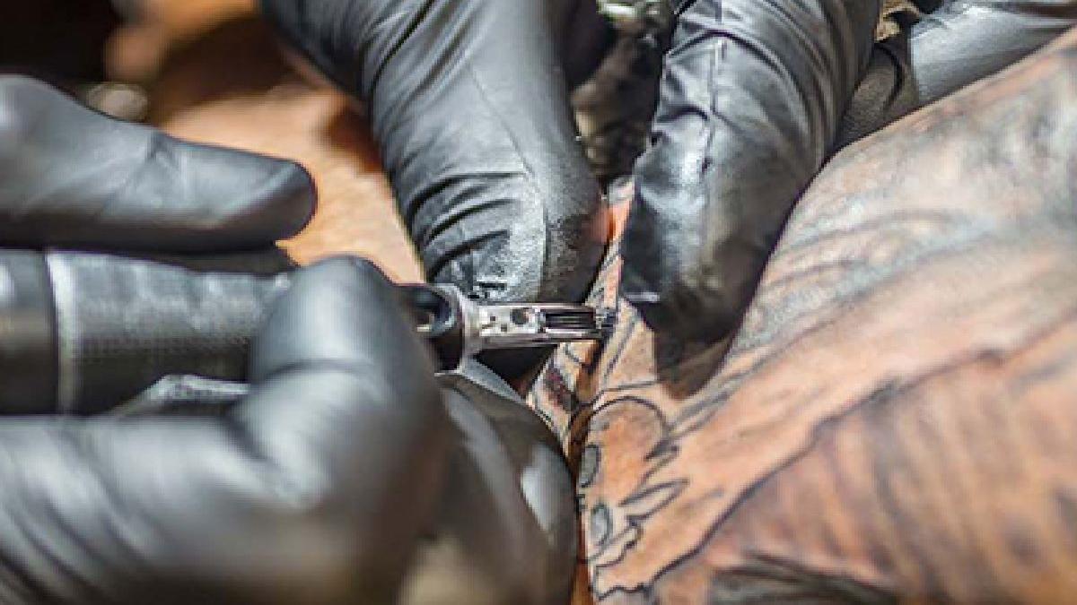 salon de tatuaje arta pe piele