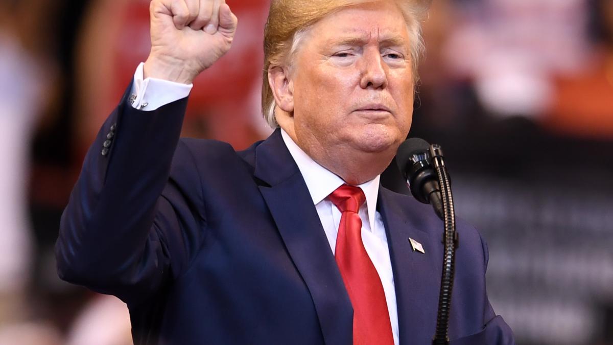 reactia donald trump tentativa de asasinat miting electoral alegeri sua 2024