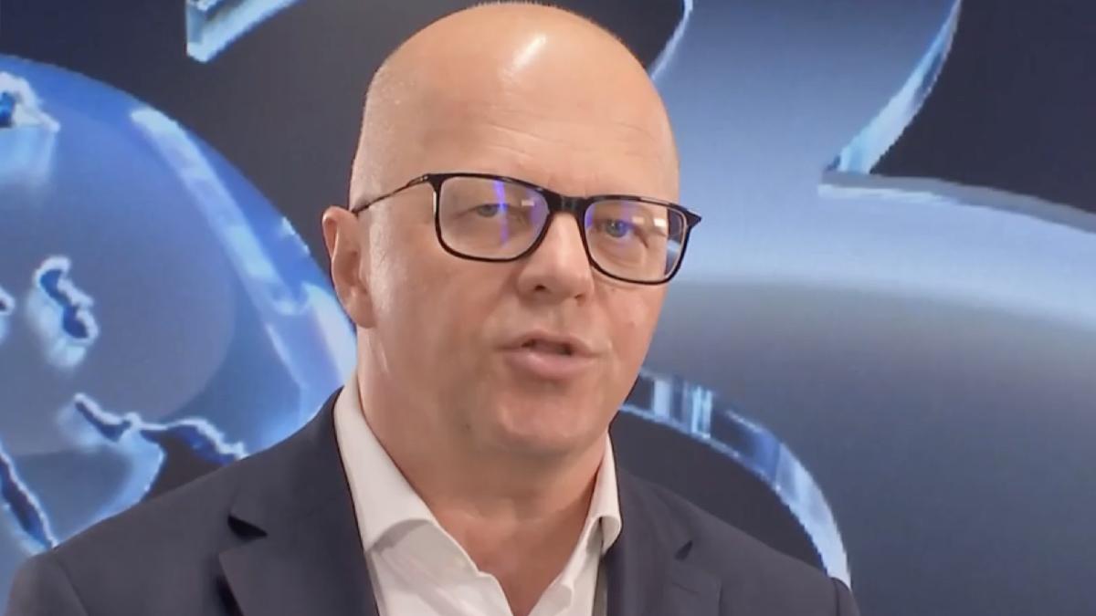 conferinta nationala romania inteligenta adrian ursu doar o treime din populatia romaniei