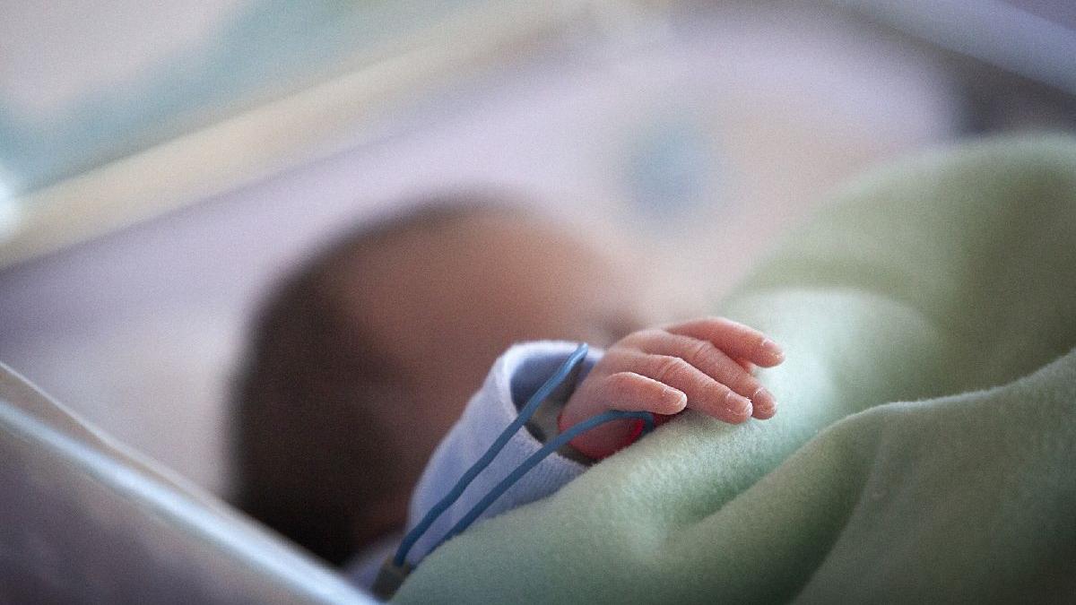 fundatia vodafone investeste inca 1 750 000 de lei in dotarea unitatilor de neonatologie din romania