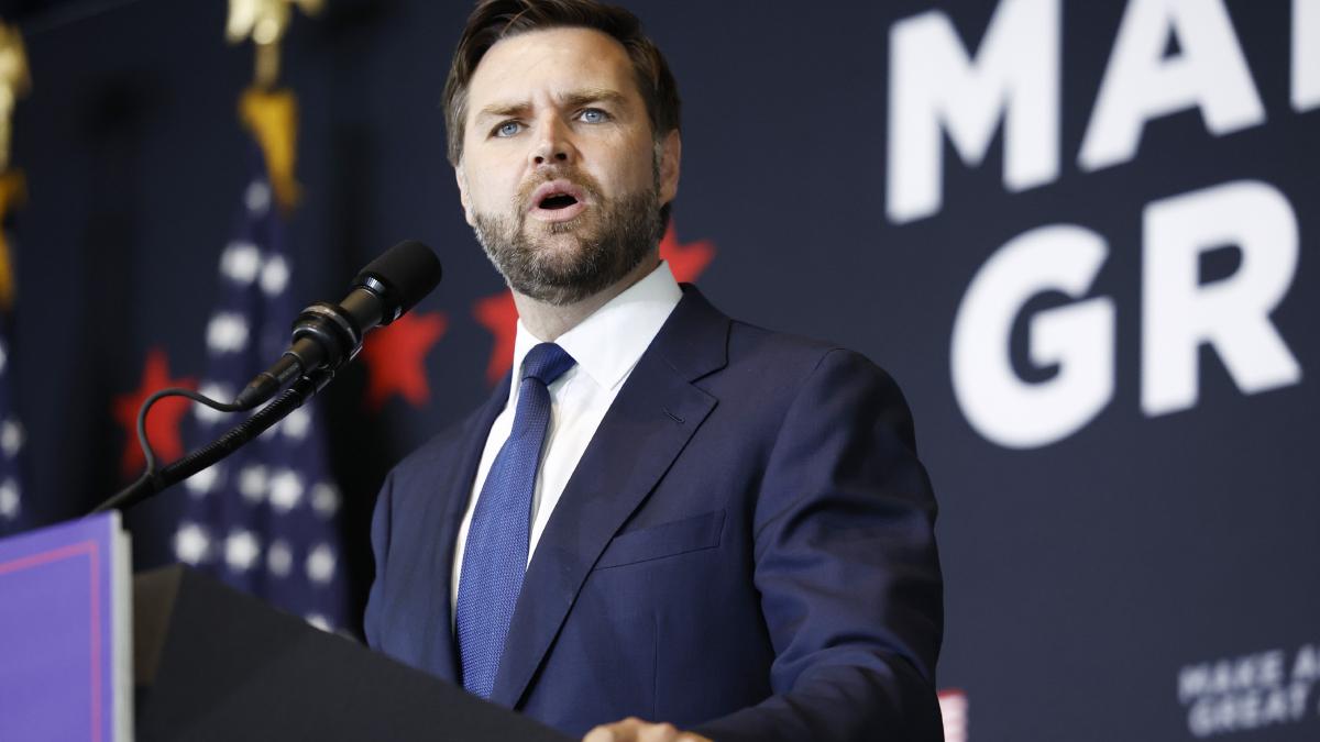 jd vance acuza china ca isi construieste clasa de mijloc pe spatele cetatenilor americani