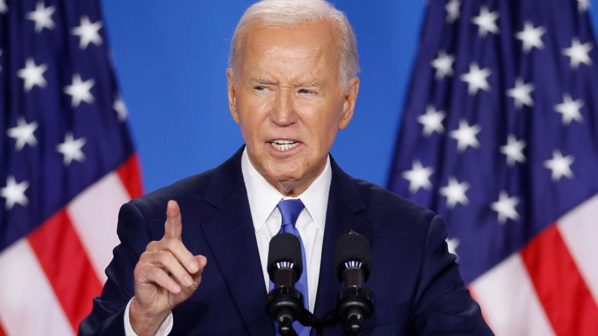 joe biden inlocuit democrati