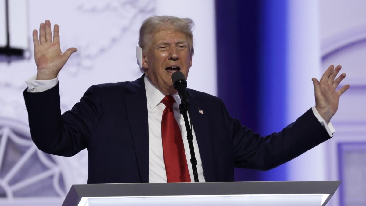 trump la primul miting de campanie dupa tentativa de asasinat am incasat un glont pentru democratie