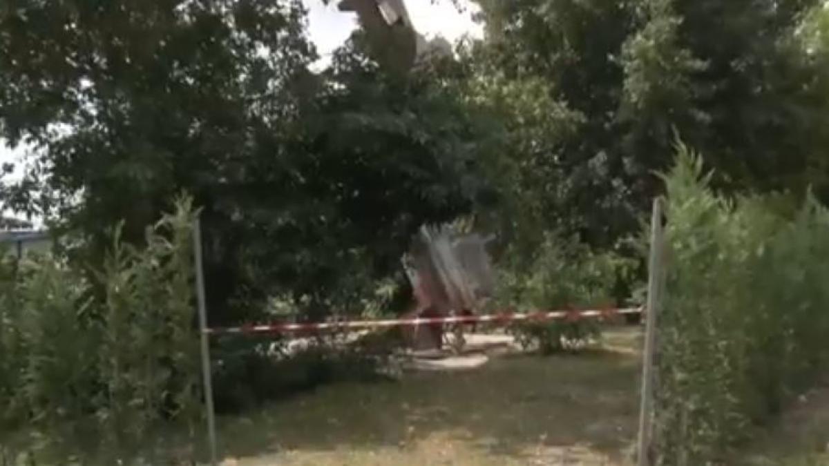 un afacerist din galati a pus stapanire pe o bucata de faleza si le a taiat accesul localnicilor ce