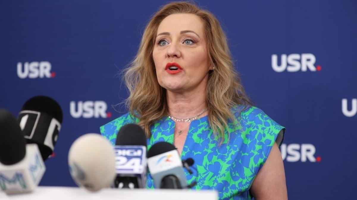 elena lasconi anunta ca va avea zilele urmatoare o intalnire cu nicolae ciuca