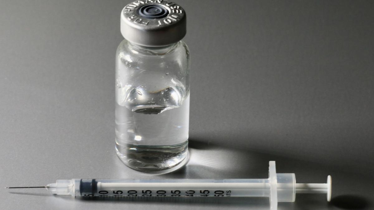 a fost descoperit vaccinul impotriva hiv studiu doua injectii pe an protectie suta la suta