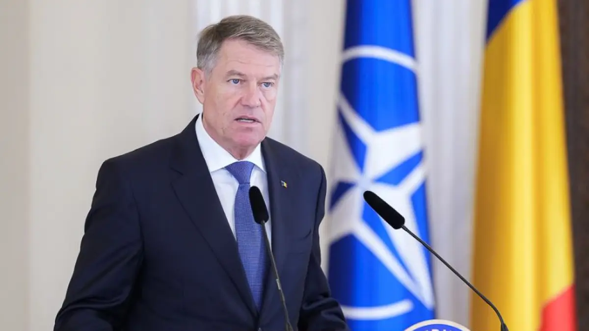 iohannis nervos pe un diplomat care i a intrerupt discursul complicat cu telefoanele domnule