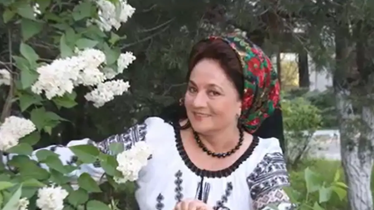 scandal urias in muzica populara cantareata laura lavric este acuzata ca si a luat la palme un