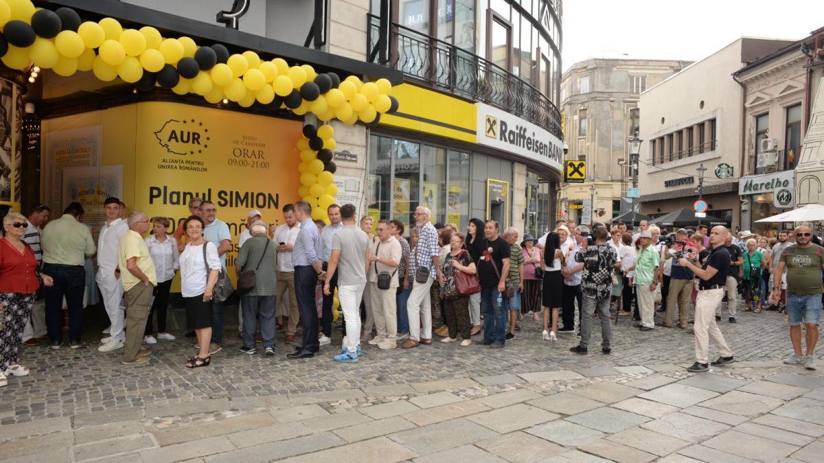 tanase stamule despre imaginile cu cozile pentru casele promise de simion pacaleala aur si a chemat