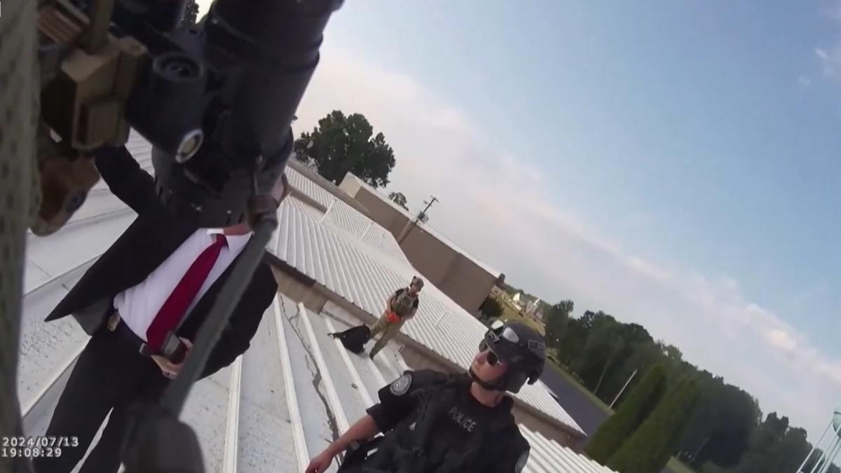 video primele imagini cu atacatorul lui trump dupa ce a fost ucis discutie intre agenti langa