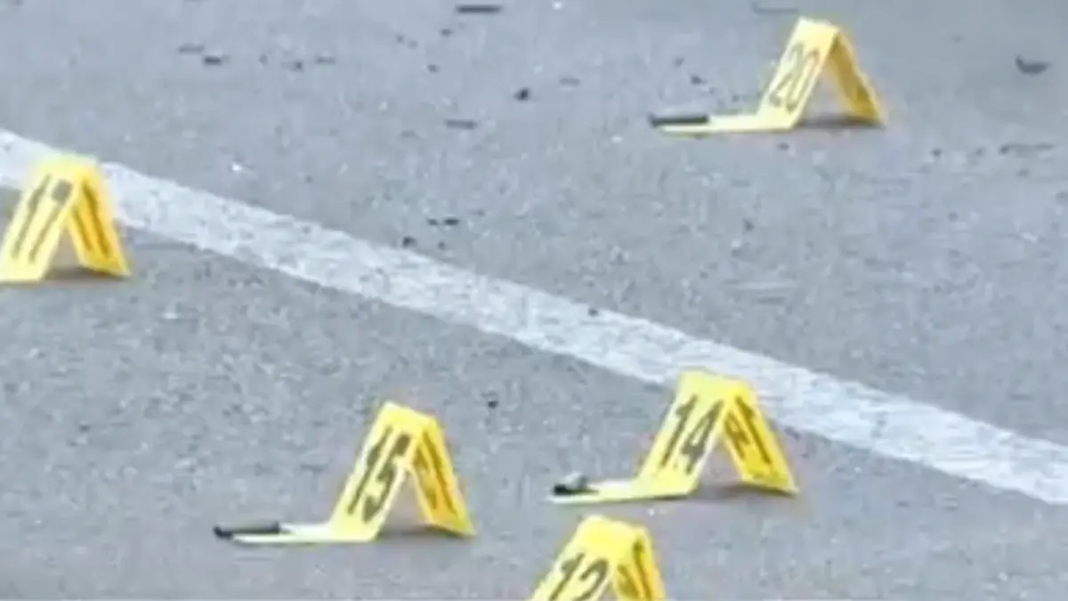 bebelus impuscat in piept intr un atac armat in chicago atacatorii au tras zeci de gloante in