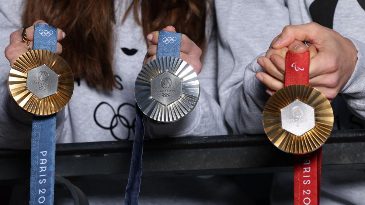 cat costa o medalie de aur de la jocurile olimpice de la paris si din ce este facuta de fapt