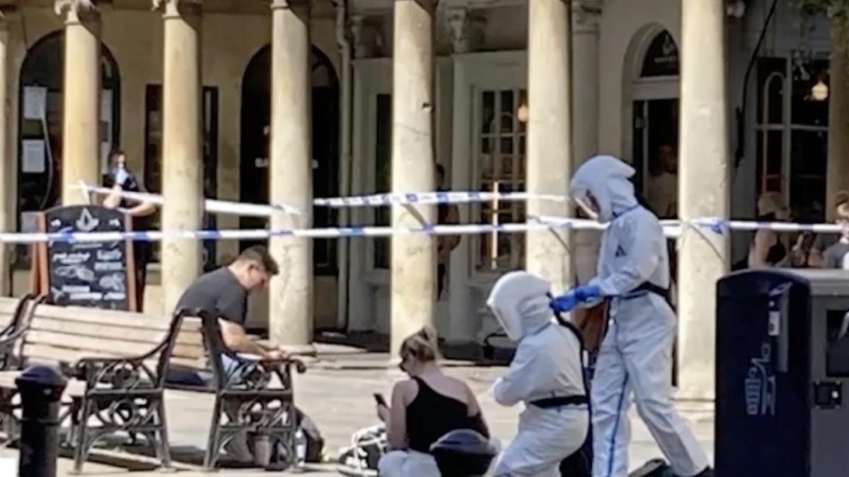 alerta in marea britanie dupa un posibil atac chimic in centrul orasului bath doi oameni au ajuns alerta in marea britanie dupa un posibil atac chimic in centrul orasului bath doi oameni au ajuns