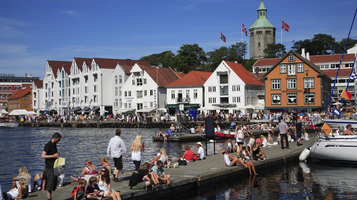 de ce se simt vinovati norvegienii ca sunt atat de bogati si fericiti