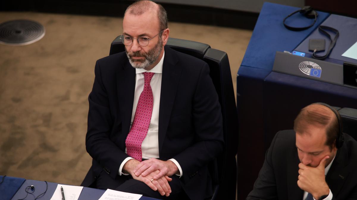 liderul ppe avertizeaza ca ungaria a deschis usa spionilor rusiei in ue prin simplificarea