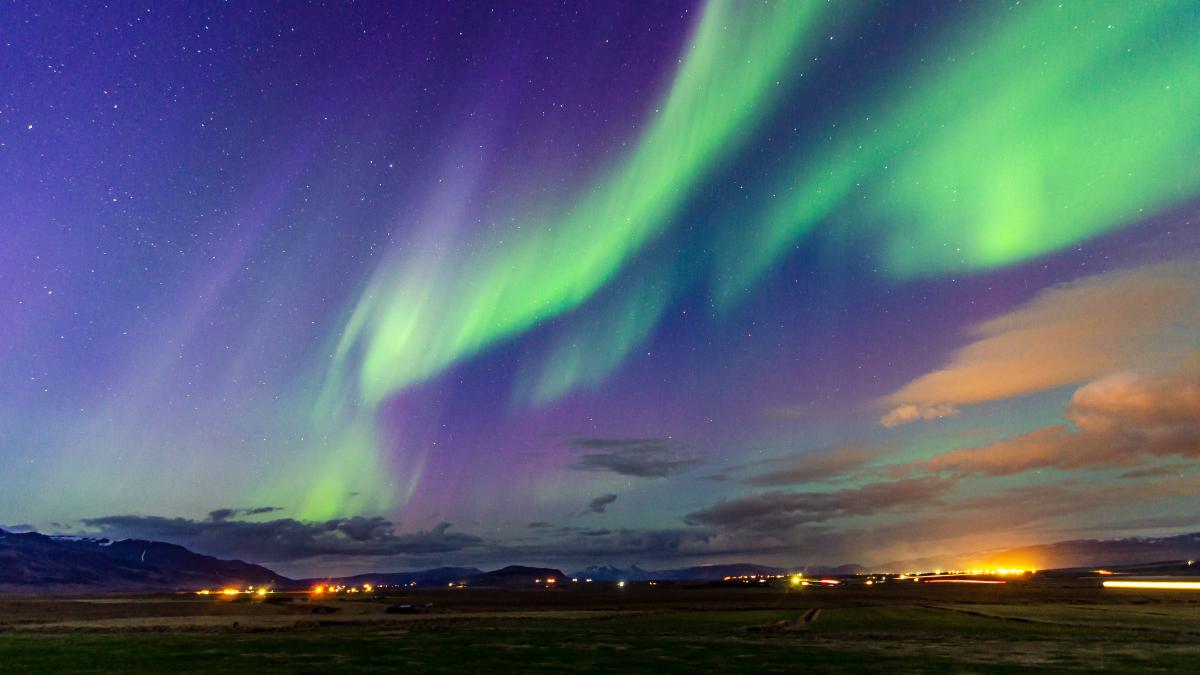 noi furtuni solare vor face vizibila aurora boreala pana joi unde poate fi vazuta