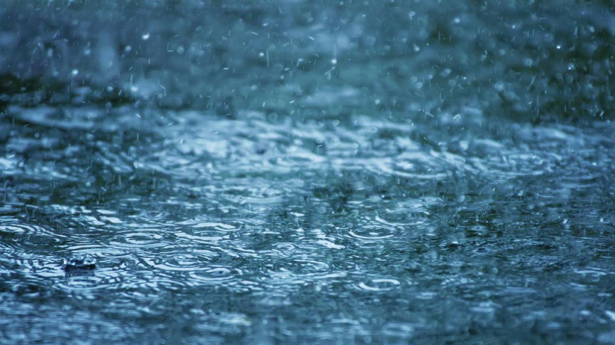 cod rosu de ploi vijelii si grindina trei judete au intrat sub avertizarea meteo